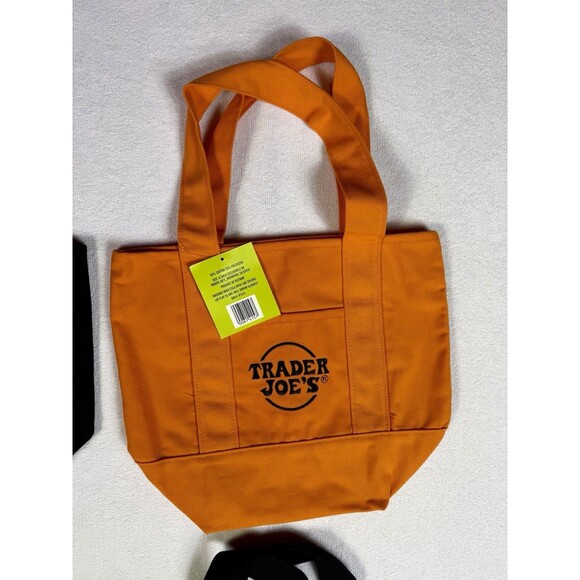 Trader Joe’s 🎃 Halloween 🎃 Mini Tote Bag (4-pack) *Limited Edition* - Picture 3 of 5